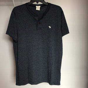NWOT A&F Muscle Men’s Henley